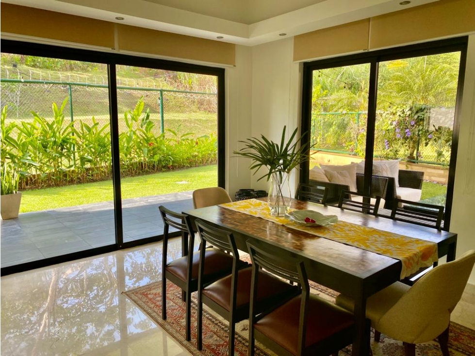 CASA EN CLAYTON EN EMBASSY CLUB 4 RECAMARAS LINEA BLANCA CV — foto 3