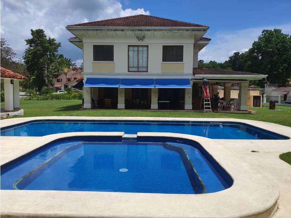 VENTA CASA EN ANCÓN RESIDENCIAL CAMINO DE CRUCES EL DORADO