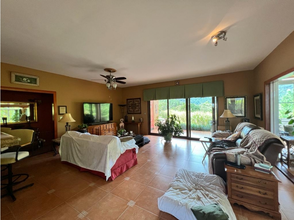 VENTA CASA CON PISCINA EN ALTOS DEL MARIA - 4