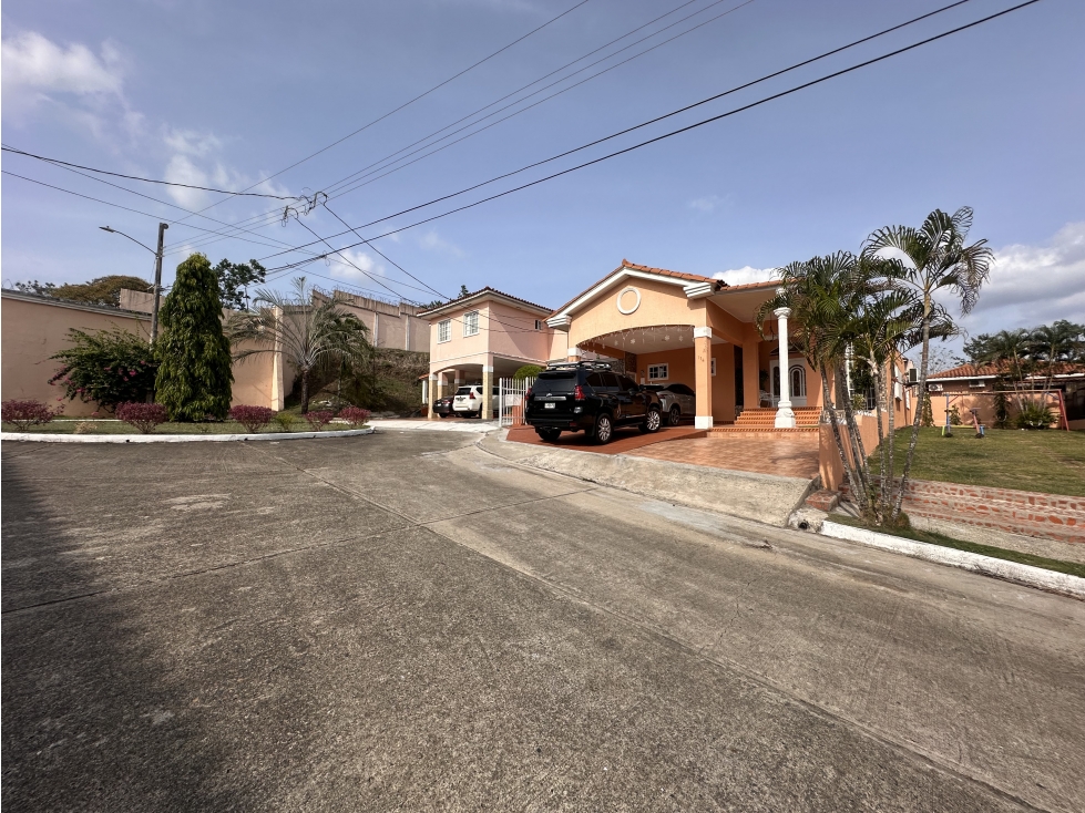 VENTA CASA EN ALTOS DEL BOSQUE, EL DORAL 329.82MTR — foto 2