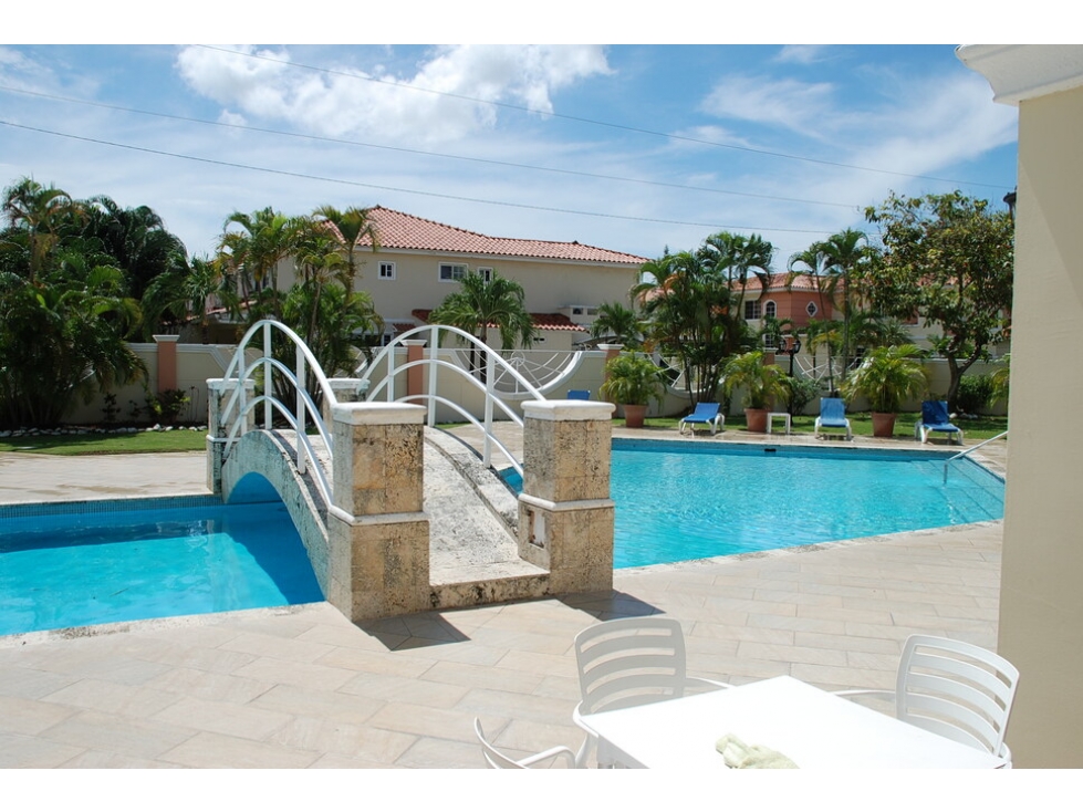 VENTA CASA REMODELADA COSTA SUR 4 REC VILLA VALENCIA — foto 2