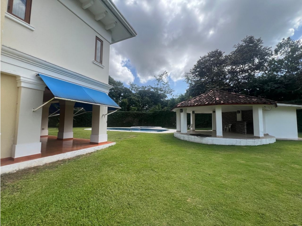 ALQUILER CASA CON PISCINA 5 RECAMARAS CAMINO DE CRUCES MLD — foto 4
