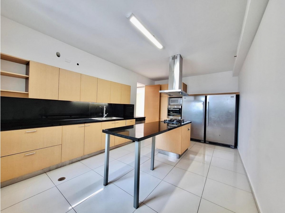 VENTA o ALQUILER APARTAMENTO COSTA DEL ESTE FRENTE AL MAR 300M2 MLD — foto 2