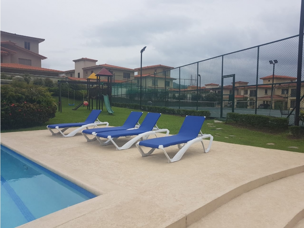 VENTA O ALQUILER DE CASA EN CONDADO DEL REY PASEO DORADO JP — foto 4