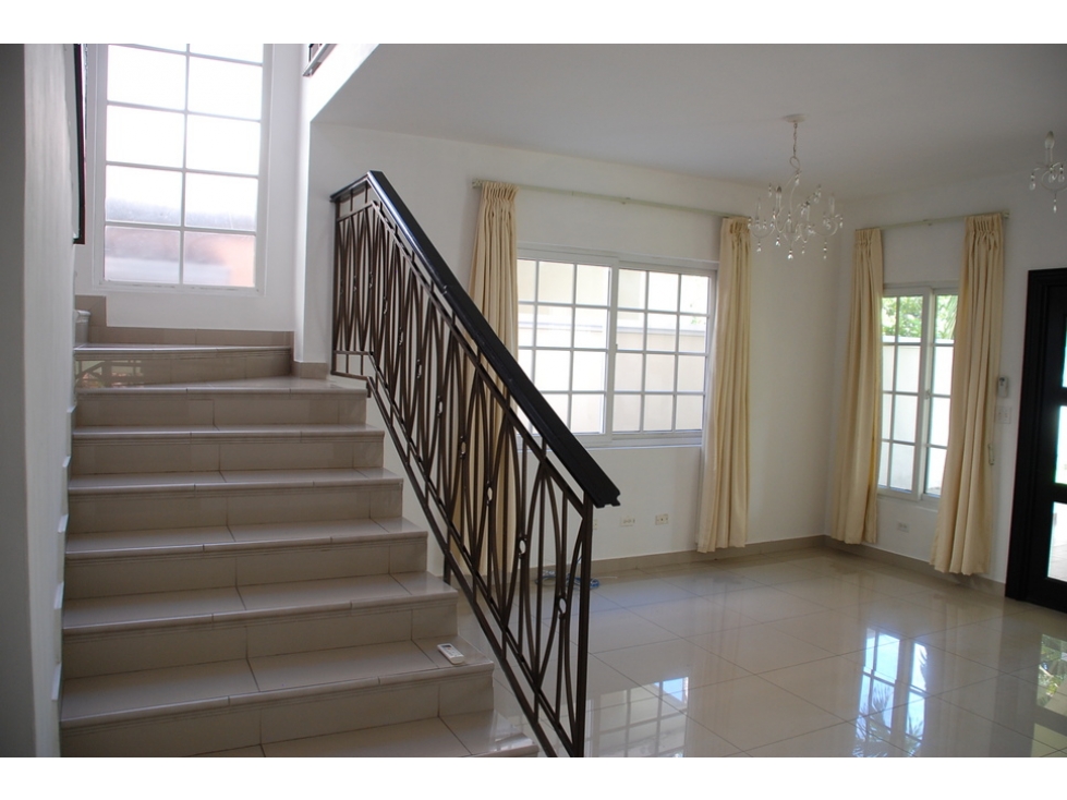 VENTA CASA REMODELADA COSTA SUR 4 REC VILLA VALENCIA — foto 6