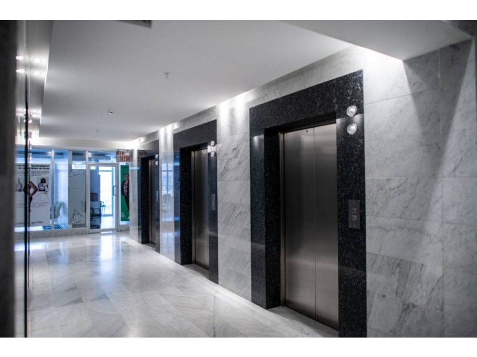 OFICINA CON DIVISIONES COSTA DEL ESTE 123M2 - 6
