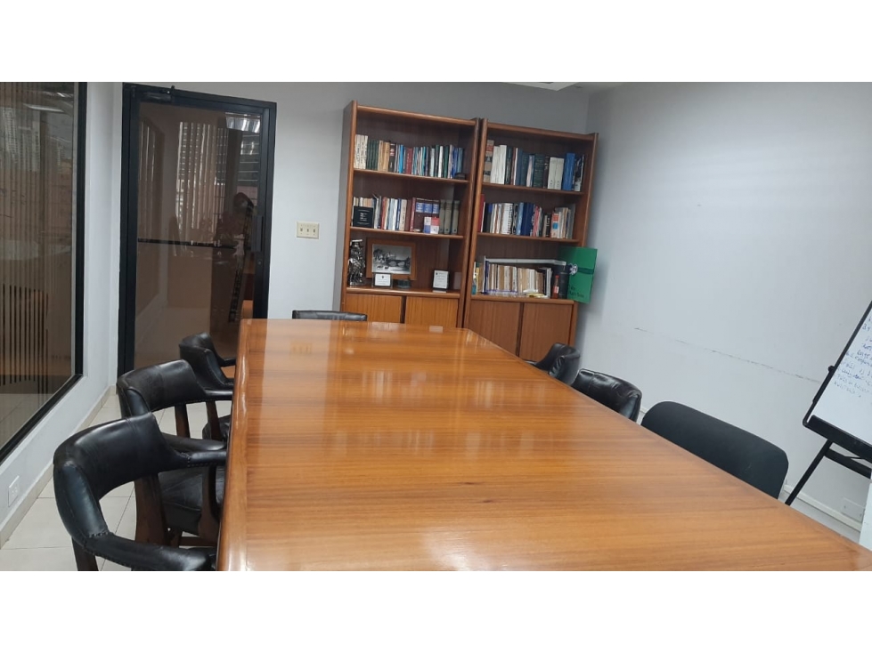 OFICINA MANTENIMIENTO INCLUIDO 207 M2 EN OBARRIO. PH OMEGA — foto 5