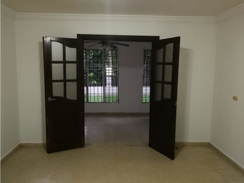 SE VENDE CASA CASA CON JARDIN EN CONDADO DEL REY 350 M2 - 6