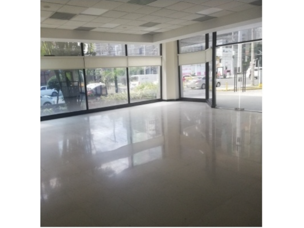 LOCAL 1200M2, CALLE 50/ AQUILINO DE LA GUARDIA 24 PUESTOS DE ESTAC — foto 2
