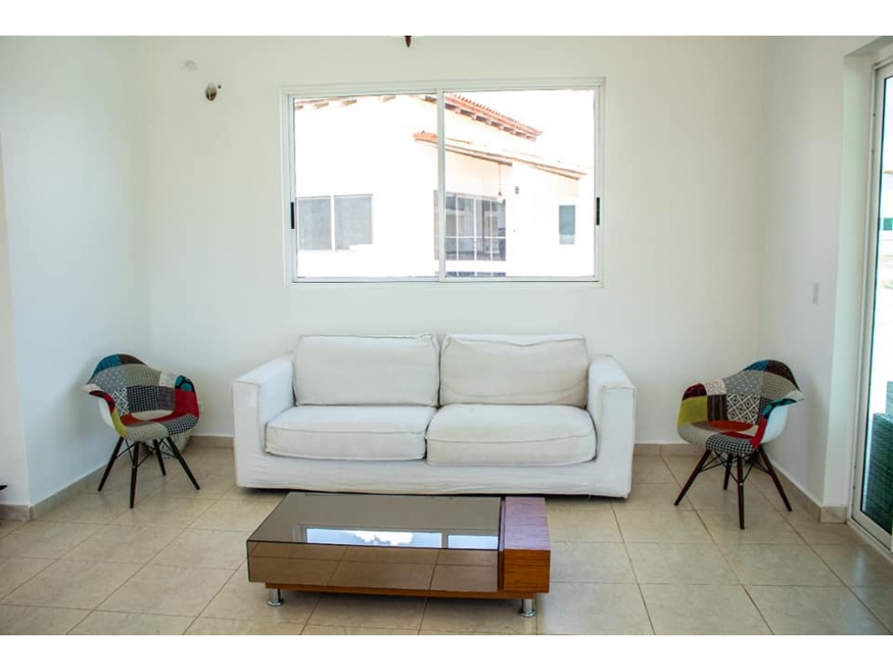 CASA HERMOSA CON PISCINA EN GORGONA — foto 6