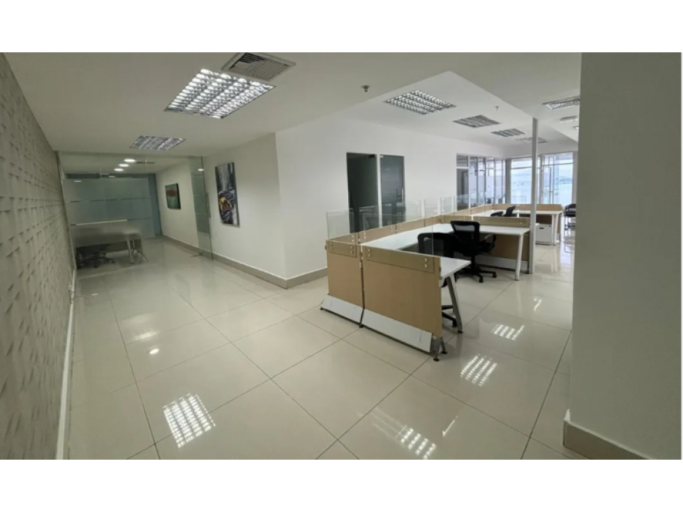 ALQUILER OFICINA AVENIDA BALBOA TORRE BICSA — foto 2