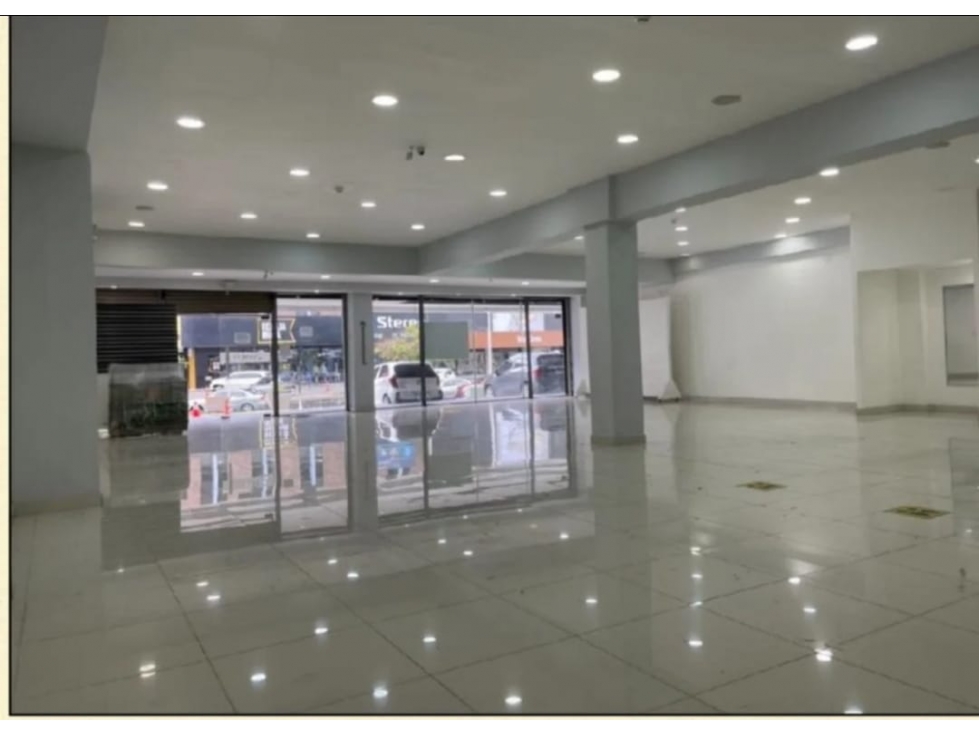 ALQUILER DE LOCAL DE 750M2 EN VIA ESPAÑA MAS ALMACENAMIENTO NEGOCIABLE — foto 4