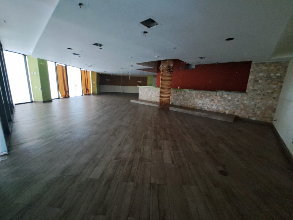 ALQUILER LOCAL COMERCIAL SANTA MARIA IDEAL PARA RESTAURANTE 282 M2