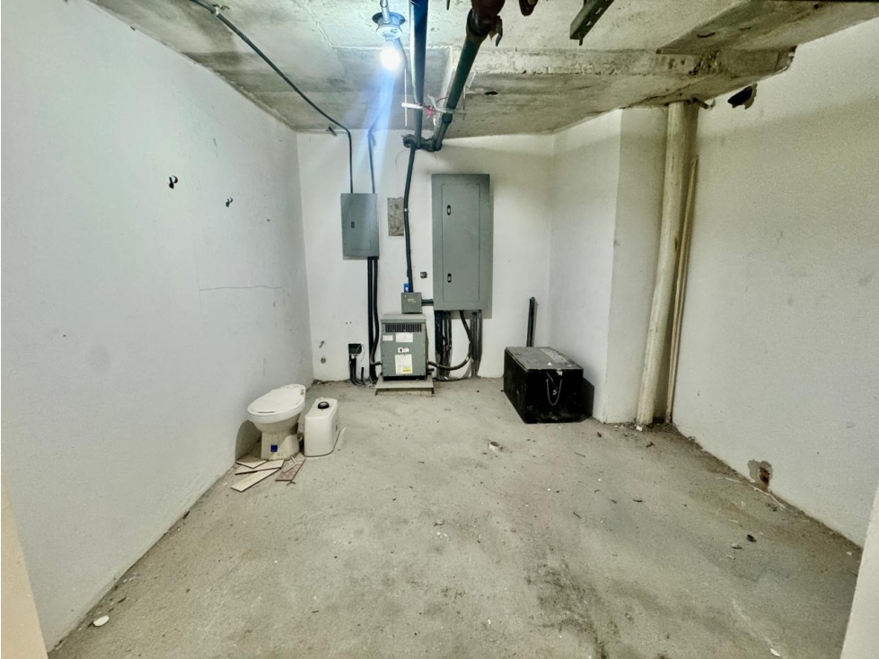 ALQUILER LOCAL COMERCIAL FRENTE A SOHO MALL 291 m² — foto 6