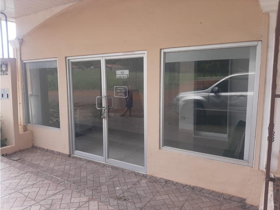 VENTA DE HERMOSA CASA EN CHITRE - 2