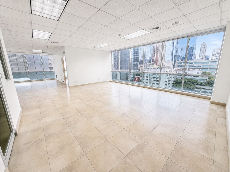 ALQUILER DE AMPLIA OFICINA DE 520M2 EN HI TECH PLAZA OBARRIO — foto 2