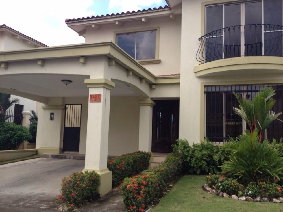 VENTA O ALQUILER DE CASA EN CONDADO DEL REY PASEO DORADO JP
