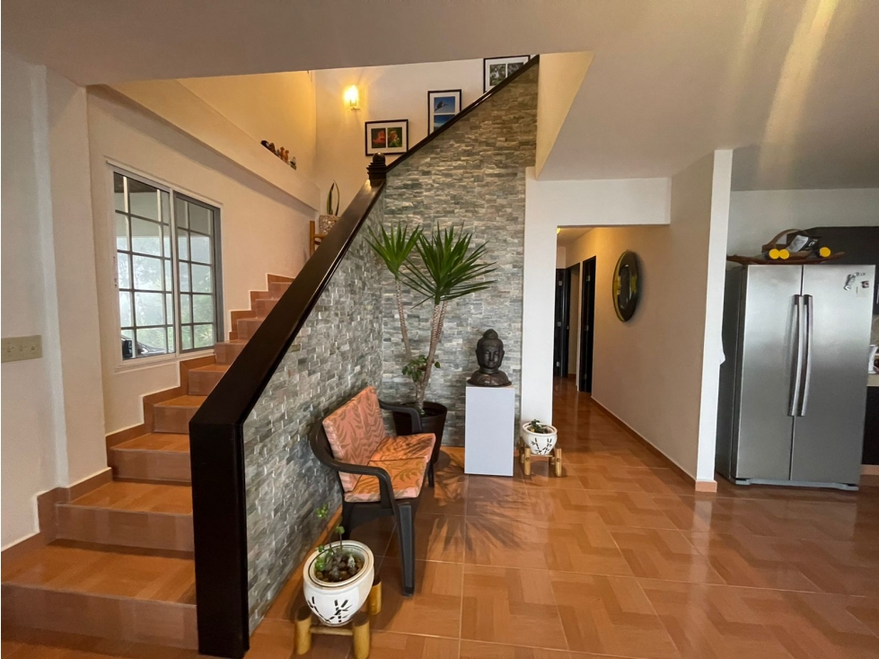 VENTA CASA EN LA MONTAÑA DE TRES PISOS, 2500M2, EN ALTOS DEL MARIA — foto 6