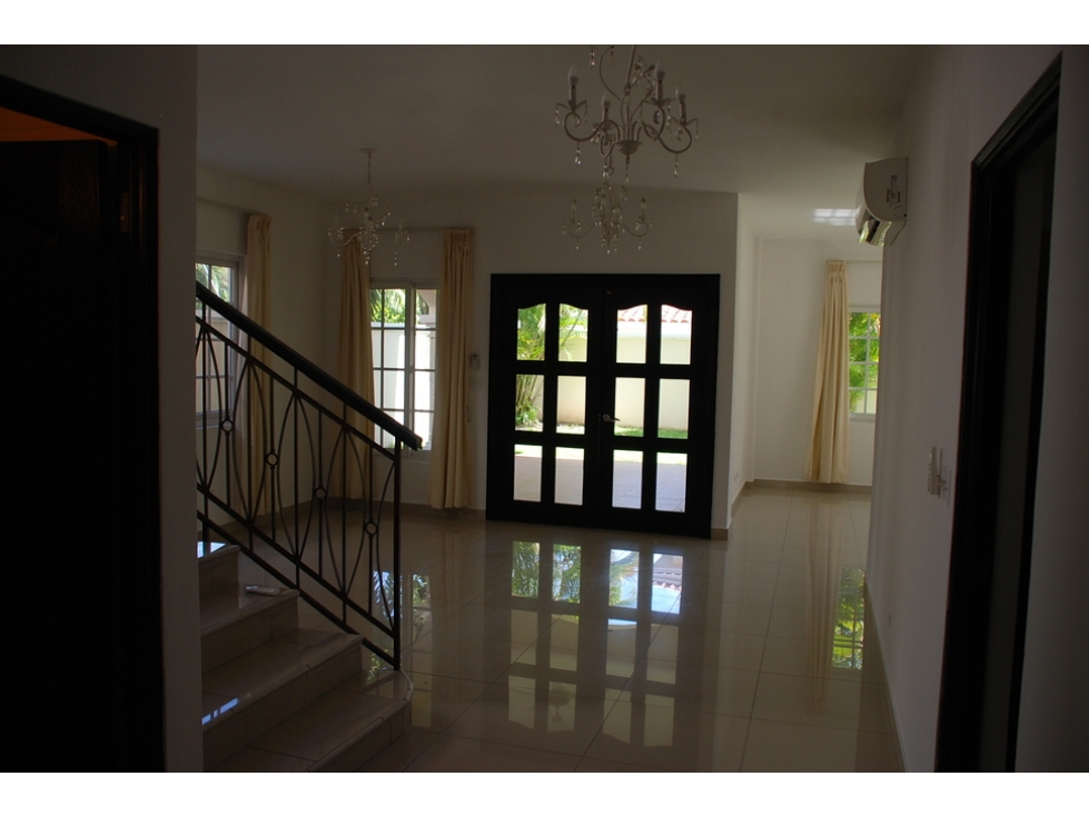 VENTA CASA REMODELADA COSTA SUR 4 REC VILLA VALENCIA — foto 5