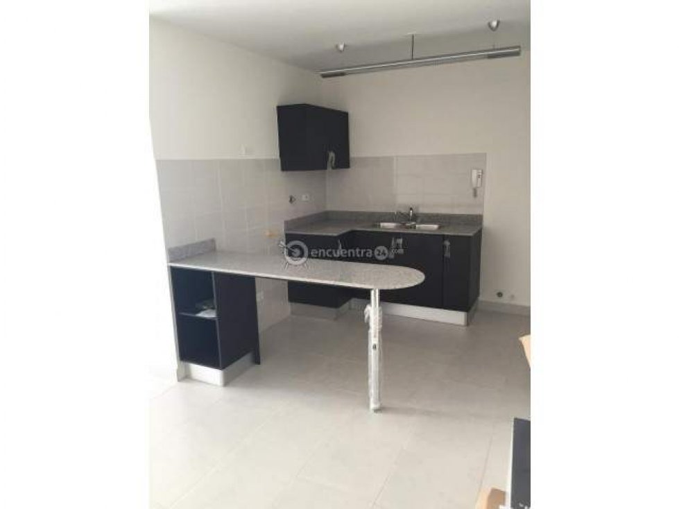 SE ALQUILA APARTAMENTO GREEN PARK CONDADO DEL REY - 6