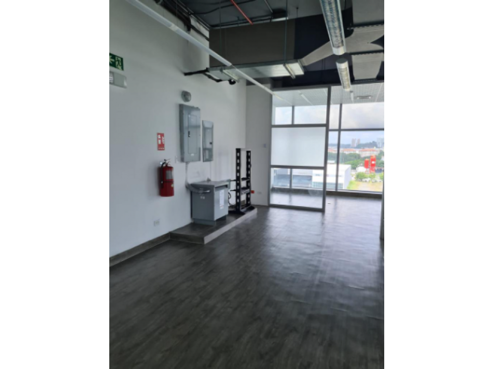 VENTA DE OFICINA EN SANTA MARIA BUSINESS CENTER DE 95 m2 37E JP — foto 5
