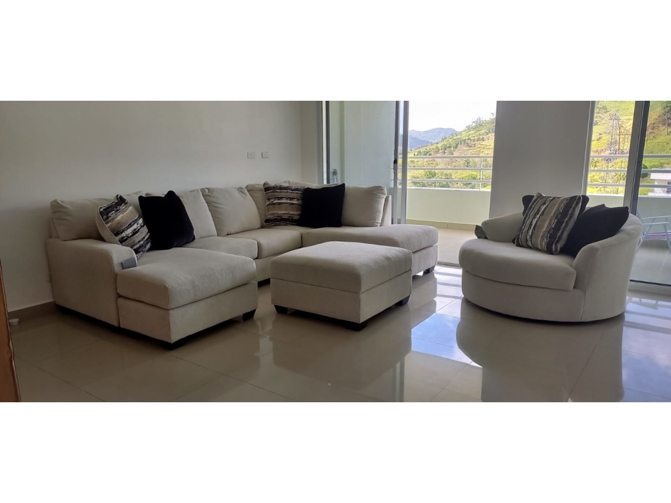 SE VENDE APARTAMENTO EN ALTAMIRA GARDENS 150M 3REC MAS CBE