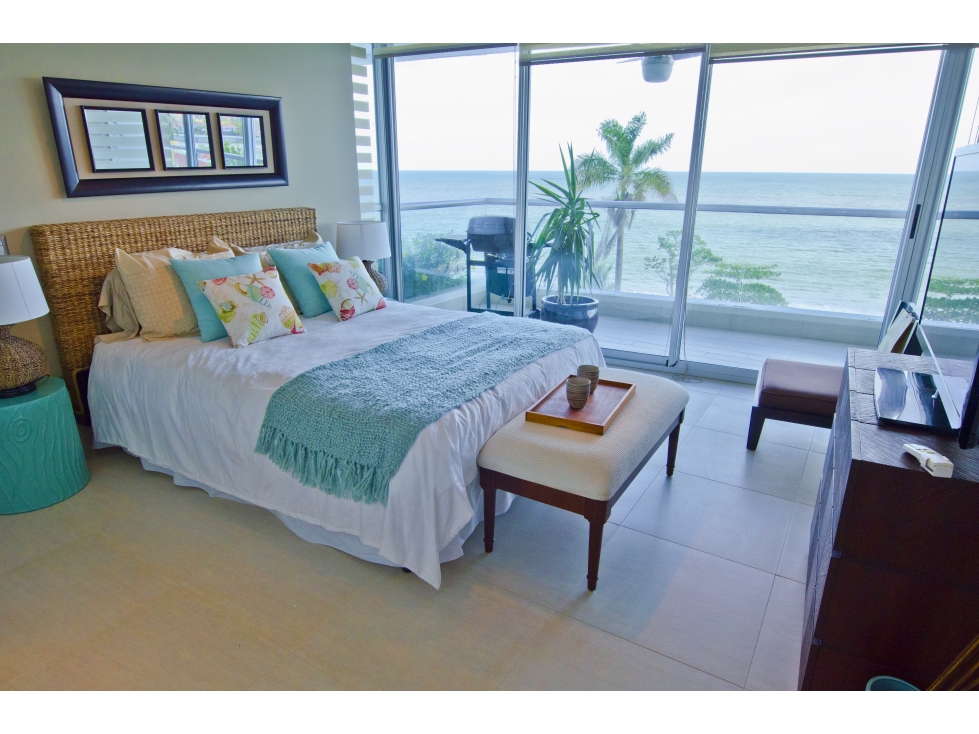 VENTA APARTAMENTO EN BAHIA SERENA BEACH PANAMA GORGONA CON BALCON