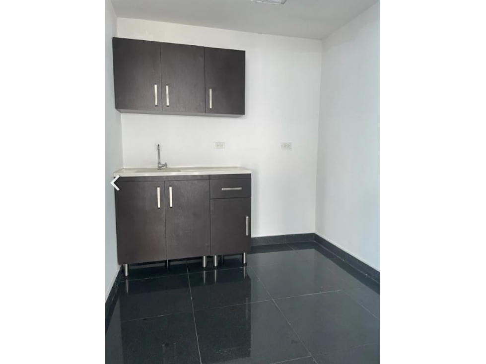 VENTA Y ALQUILER OFICINA 255 m2 LISTA PARA OCUPAR EN TORRE OCEANIA — foto 3
