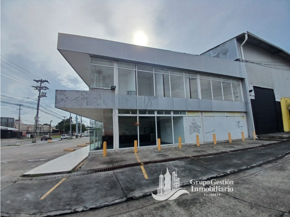 ALQUILER LOCALES AVENIDA JOSÉ AGUSTÍN ARANGO PLAZA JUAN DIAZ KAF — foto 2