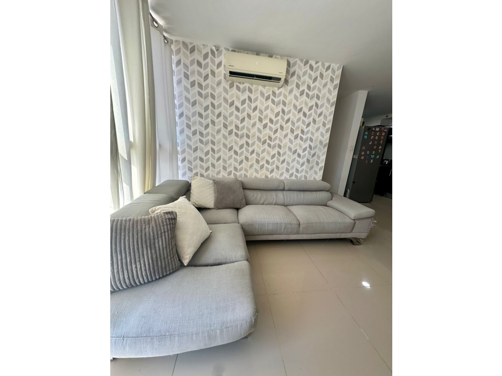 ALQUILER APTO AMOBLADO VIA ESPAÑA SKY PARK CV — foto 3