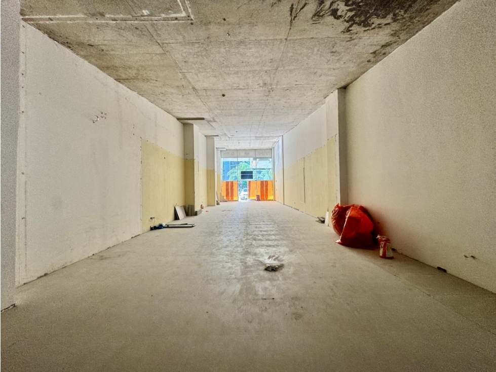 ALQUILER LOCAL COMERCIAL FRENTE A SOHO MALL 291 m²