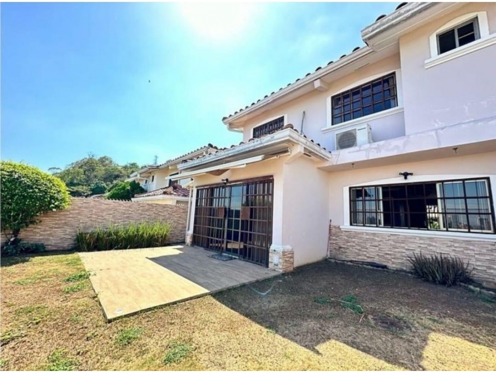 VENTA CASA CENTRICA CON PATIO BETHANIA - 6