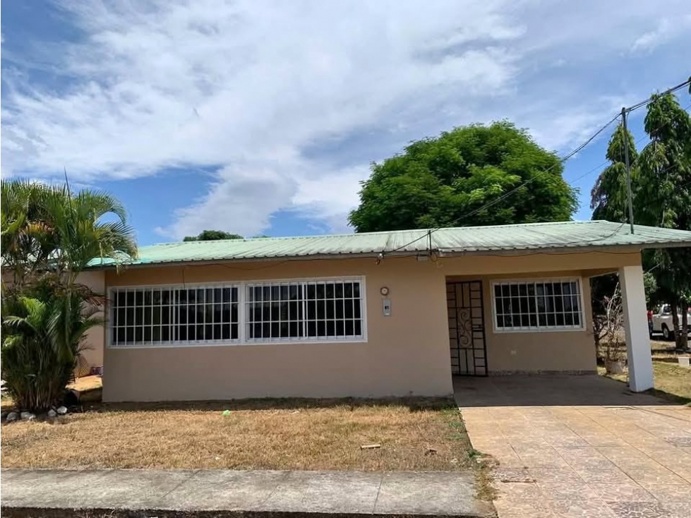 Vendo casa amplia en David - La Riviera Acuario