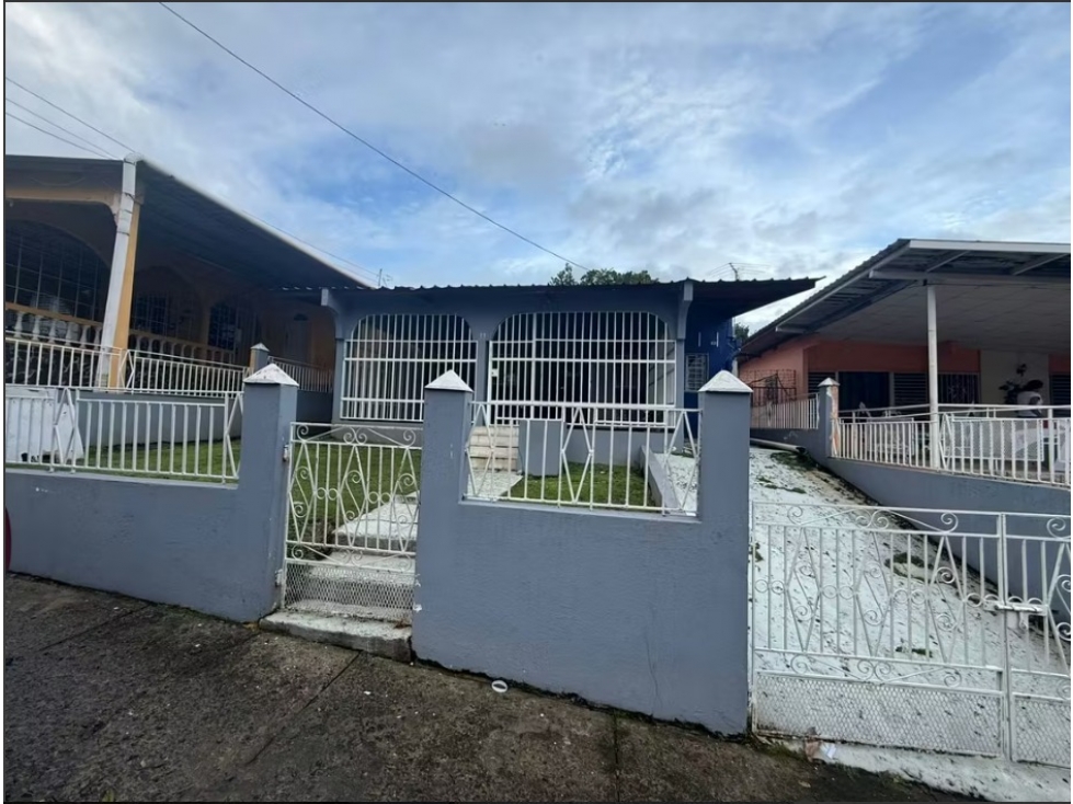 Venta Casa San Antonio en vía Principal MYP
