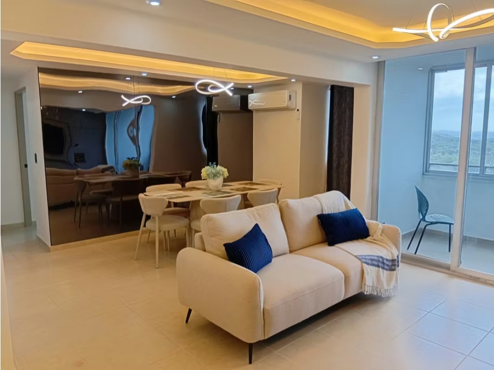 ALQUILER DE ELEGANTE APARTAMENTO REMODELADO EN V. DE LAS FUENTES AQ — foto 2