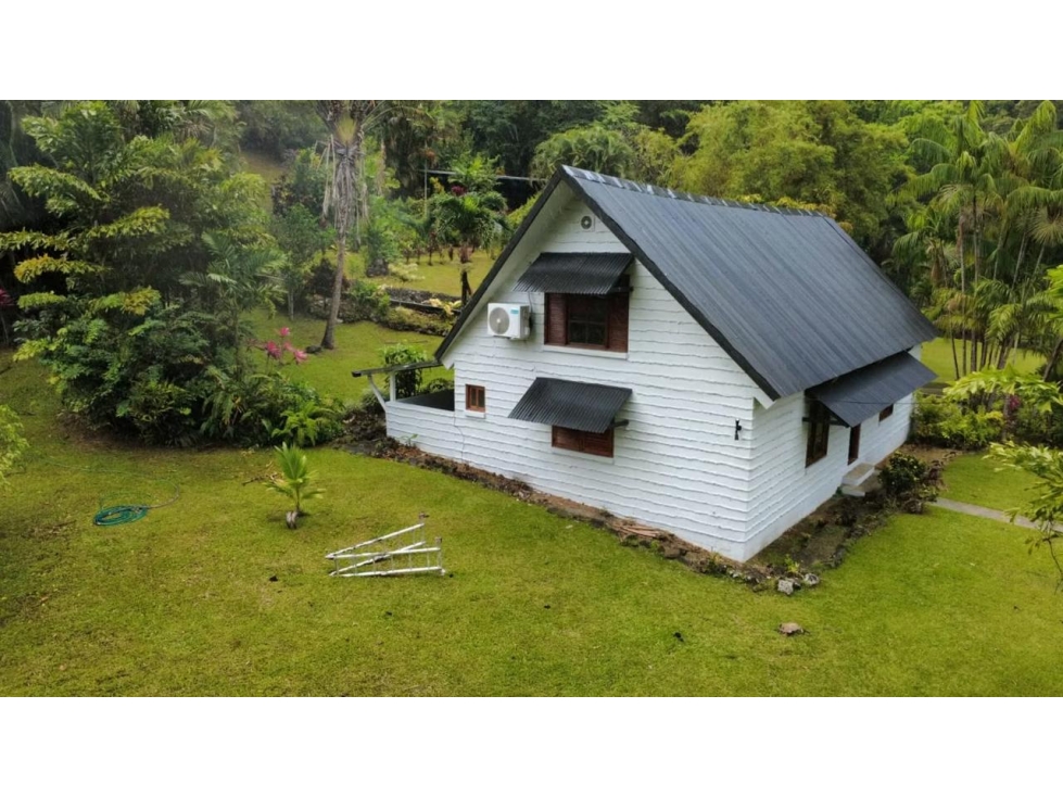 VENTA DE CASA CON CABAÑA Y PISCINA ALTOS DEL MARIA 7030 METROS2 — foto 2