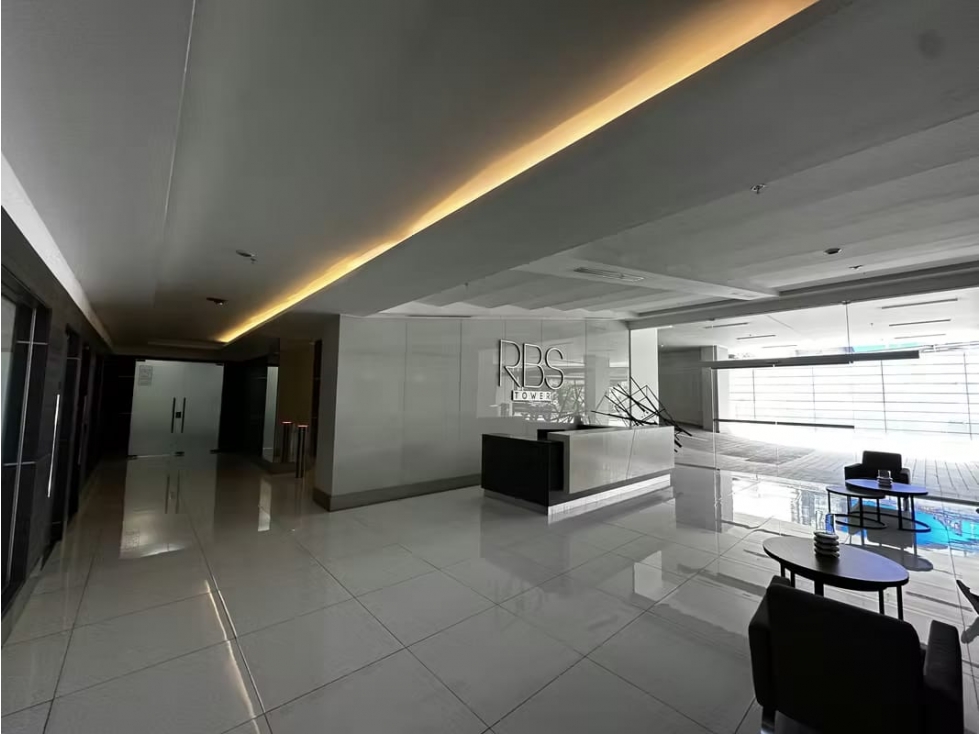ALQUILER DE OFICINA VACIA EN EL PH RBS TOWER PUNTA PAITILLA AQ — foto 2