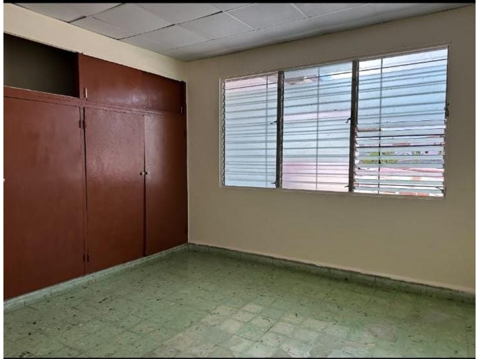 SE ALQUILA AMPLIO APARTAMENTO EN LA CENTRAL DE CHITRÉ — foto 6