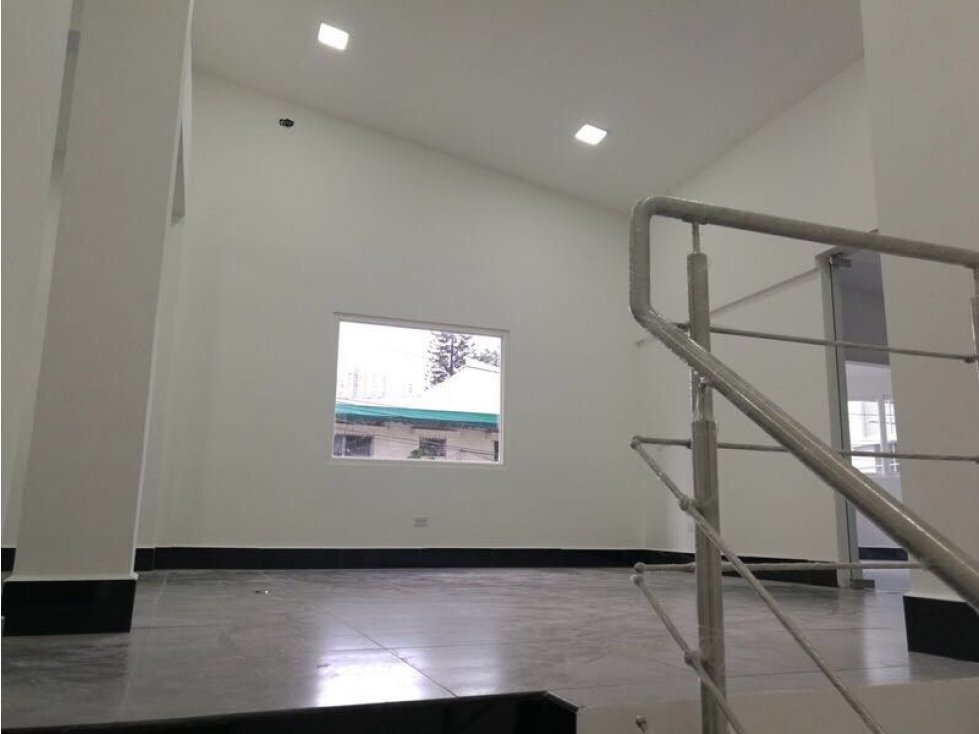 CASA COMERCIAL / LOCAL / OFICINA NUEVO A ESTRENAR - 6