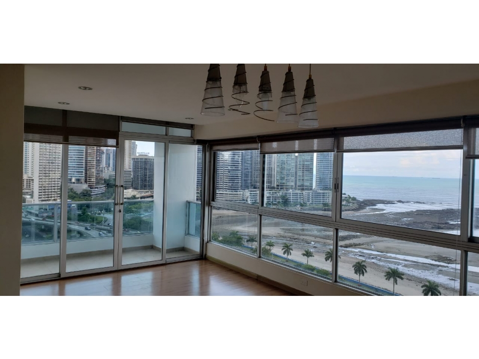 APARTAMENTO CON LINEA BLANCA EN ALQUILER 1 REC EN AVENIDA BALBOA — foto 6