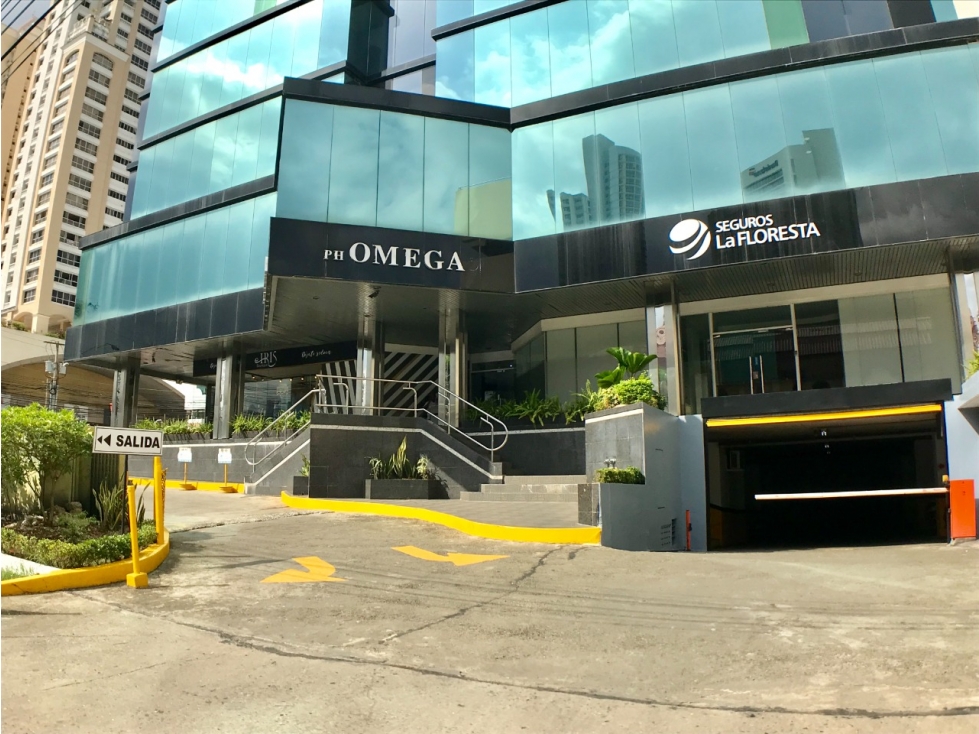 OFICINA 125 M2 EN OBARRIO. PH OMEGA MANTENIMIENTO INCLUIDO