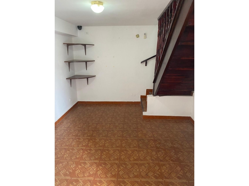 APARTAMENTO PARA USO COMERCIAL O DE OFICINA VIA PORRAS — foto 5