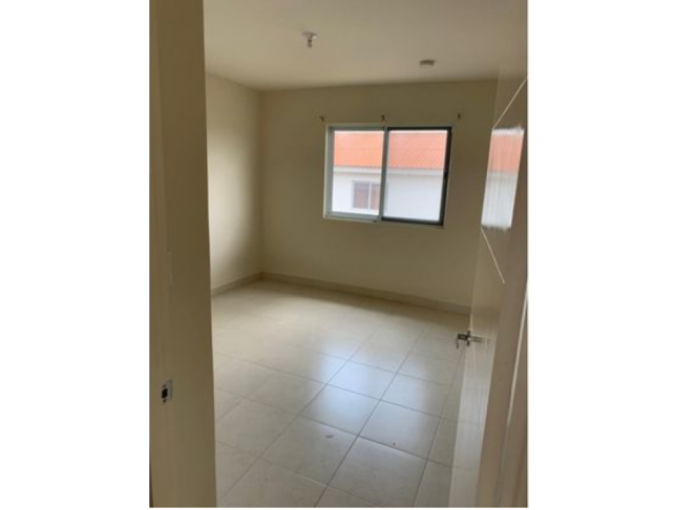 CASA VERSALLES OESTE COSTA VERDE 265m2 TERRENO. MODELO TOLEDO — foto 4