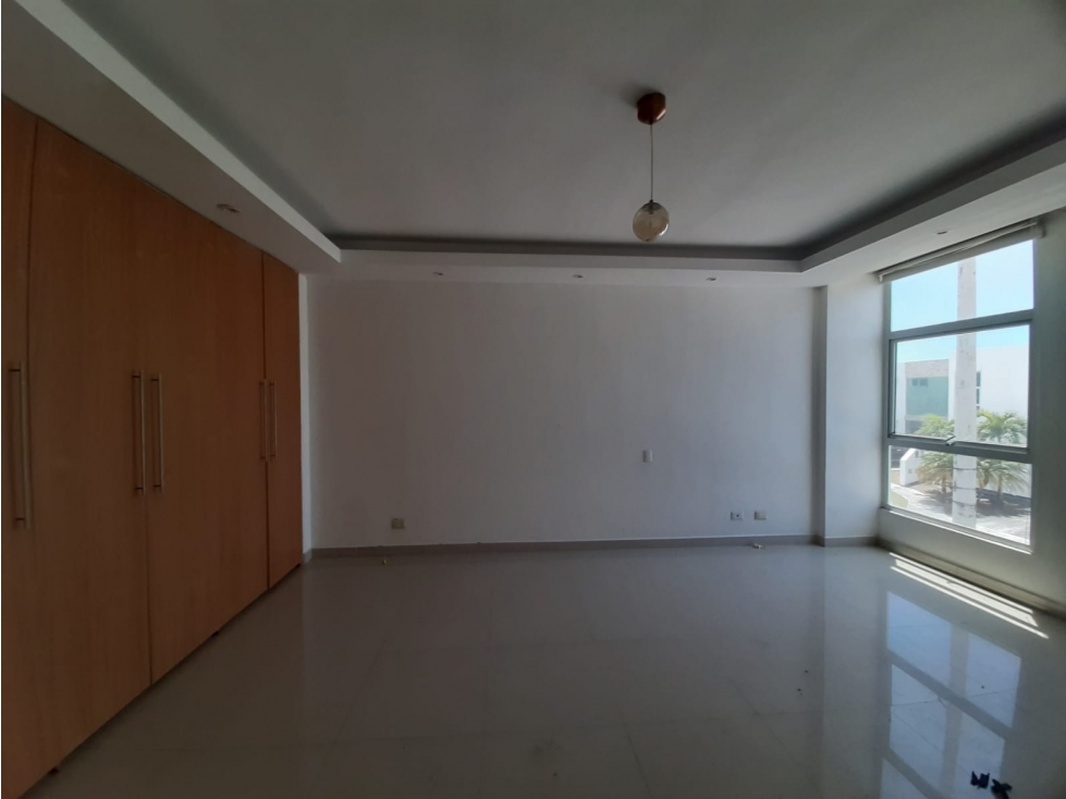 GANGA VENTA DE CASA DE 305 M2 EN COSTA ESMERALDA, COSTA SUR — foto 4