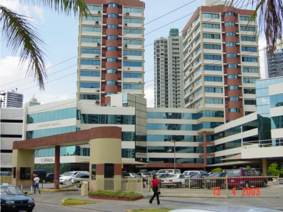 ALQUILER DE CONSULTORIOS Y OFICINA EN ROYAL CENTER 60 M2