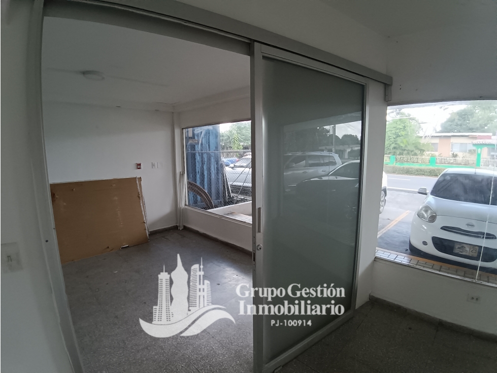 Alquilo Local Comercial en el centro de Doleguita