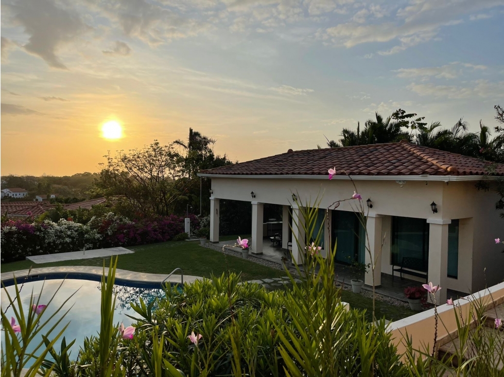 Residencia de lujo con dos casas y piscina en Hacienda Pacífica — foto 5