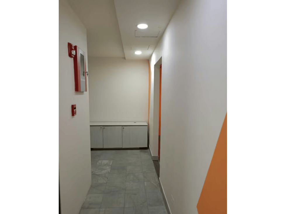 ALQUILER DE OFICINA VISTA AL MAR EN AVENIDA BALBOA TORRE BAC AQ — foto 4