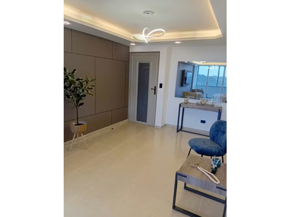 ALQUILER DE ELEGANTE APARTAMENTO REMODELADO EN V. DE LAS FUENTES AQ — foto 5