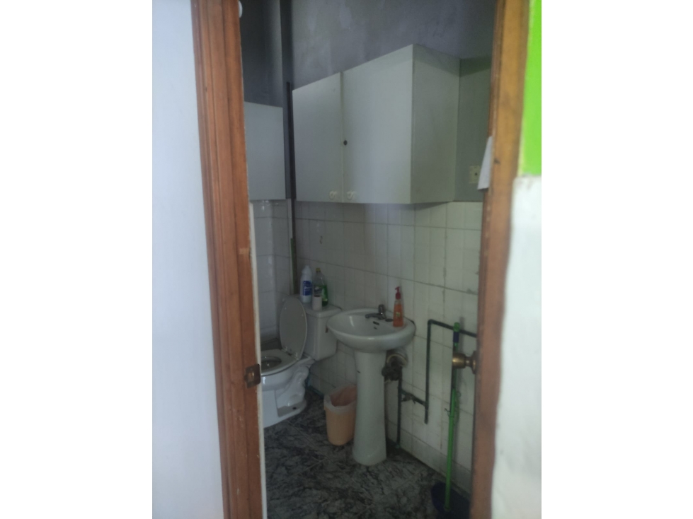 VENTA DE LOCAL EN VIA BRASIL - UBICACIÓN ESTRATÉGICA AK - 3